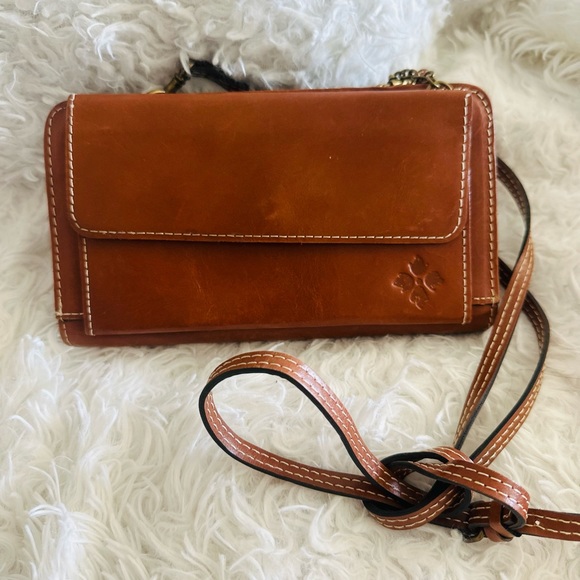 Patricia Nash Bags Patricia Nash Azario Smooth Leather Crossbody Organizer Wallet Poshmark